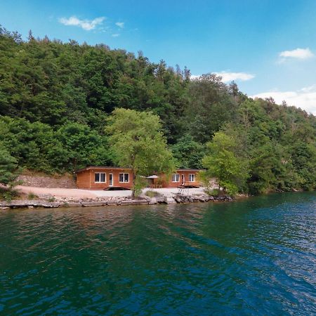 Chalet Alessandrini - Private Lakeside Beach Tenna Kültér fotó
