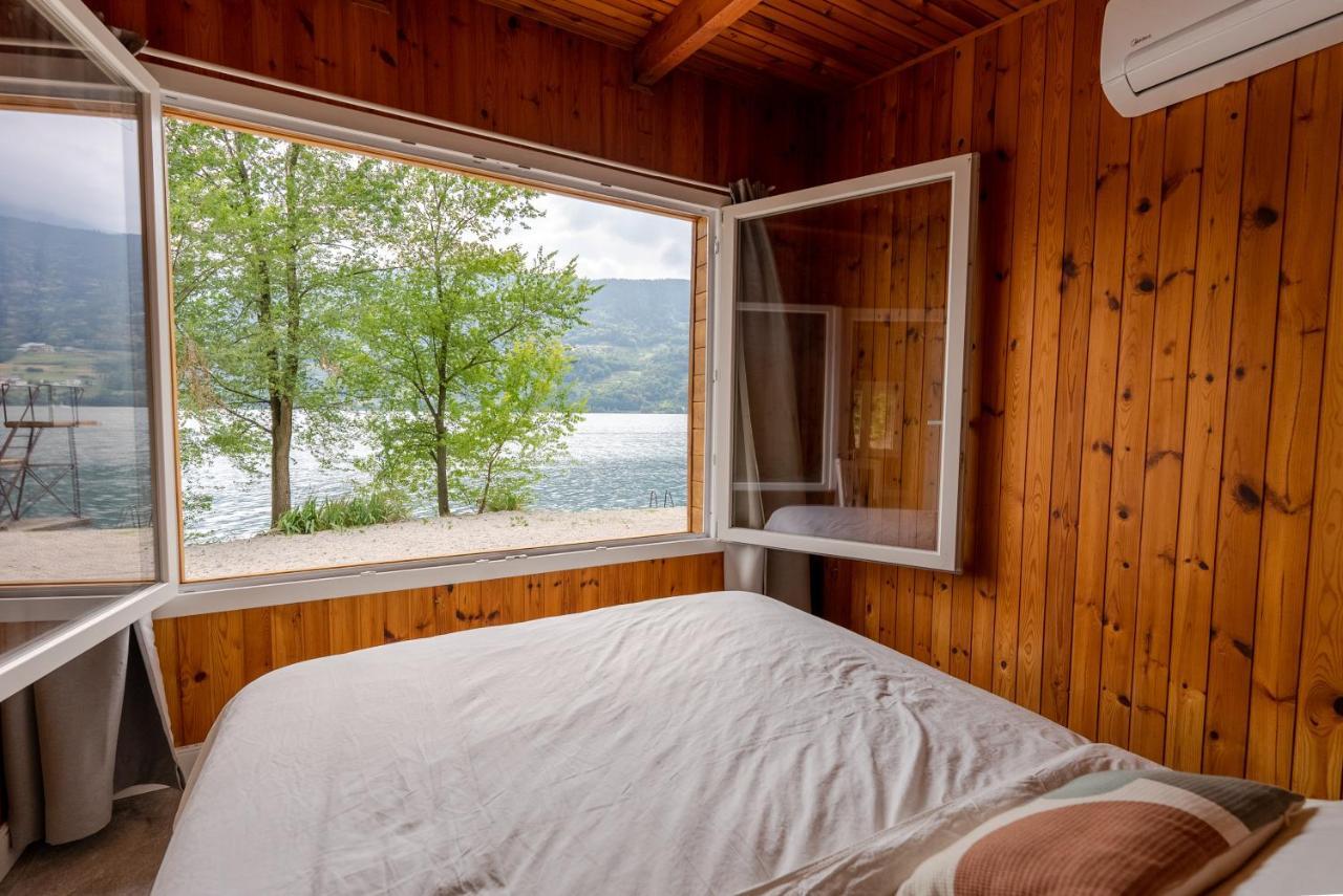 Chalet Alessandrini - Private Lakeside Beach Tenna Kültér fotó